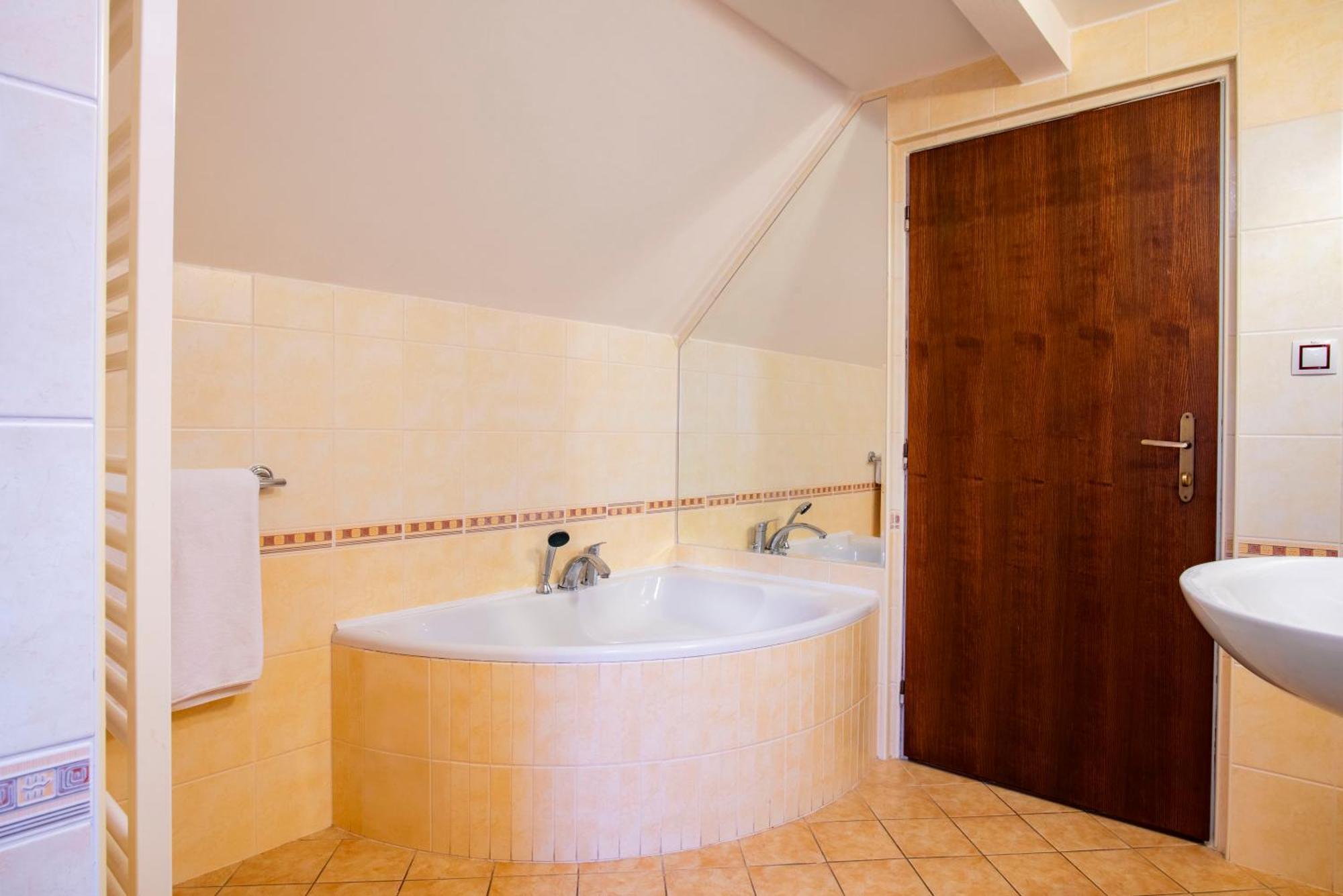 Hotel Green Gondola Plzeň Eksteriør billede