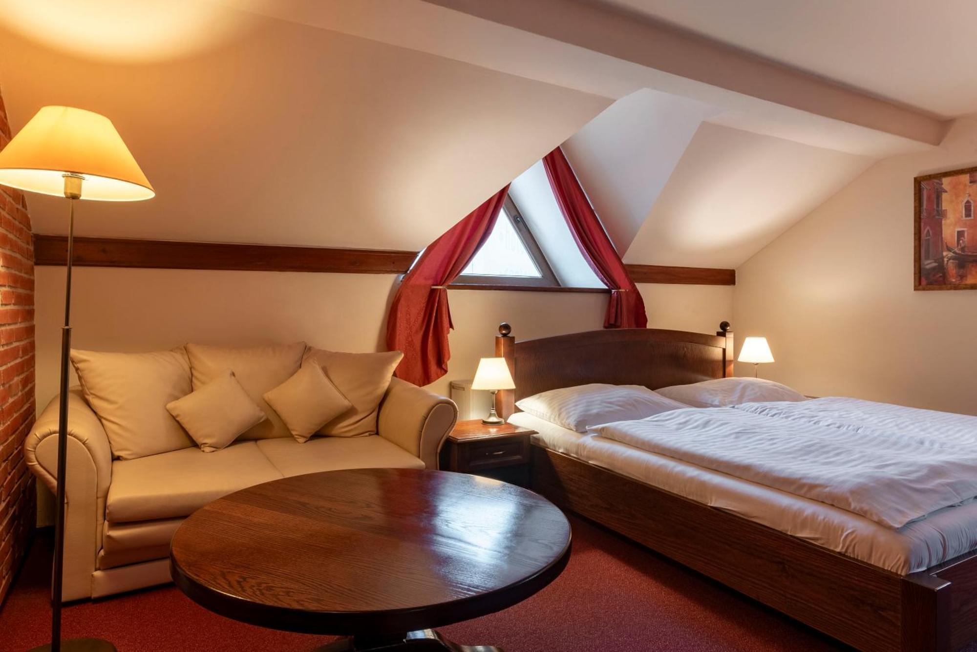 Hotel Green Gondola Plzeň Eksteriør billede
