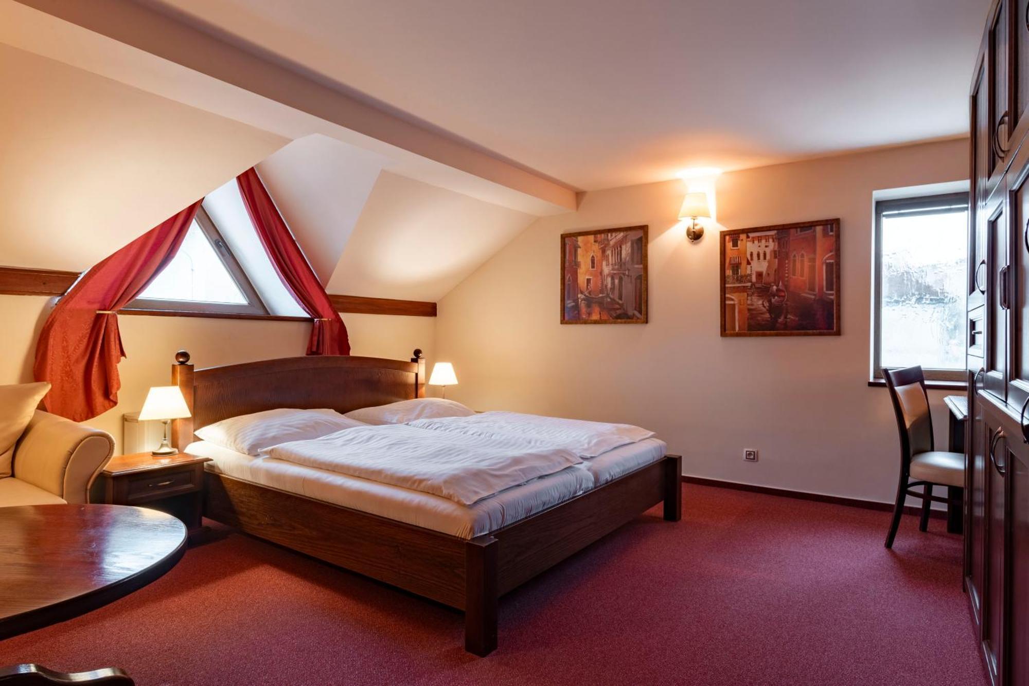 Hotel Green Gondola Plzeň Eksteriør billede